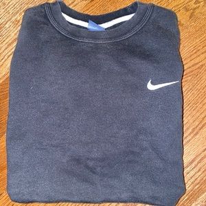 Black nike crewneck